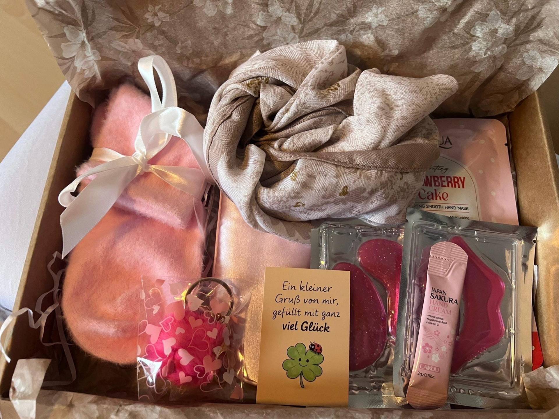 Ein Liebevolles Geschenk Für Eine Wundervolle Mama, Oma, Freundin Oder Schwester Ein Liebevolles Geschenk Für Eine Wundervolle Mama, Oma, Freundin Oder Schwester von Etsy - MelaniaDE