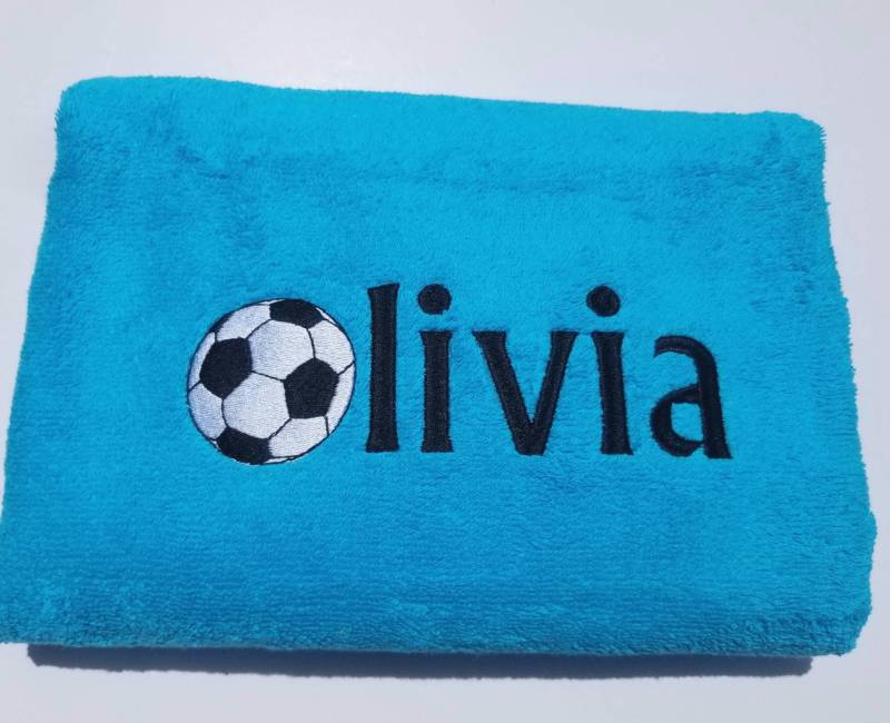 Punkten Sie Mit Personalisierten Handtüchern Zum Thema Fußball von Etsy - MelissasStitches