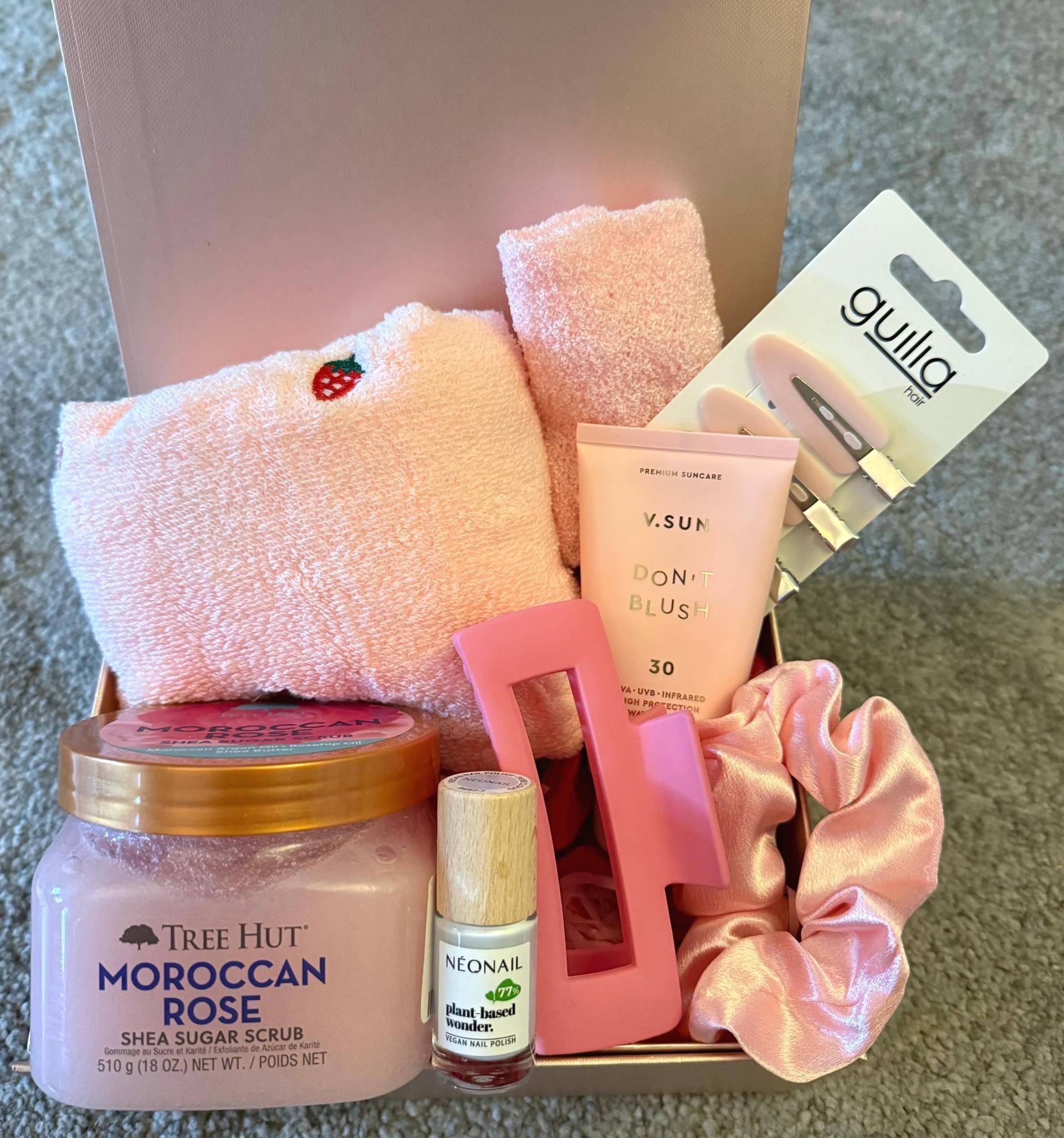 Spabox Wellness Geschenk Für Frauen Verwöhnen Body Scrub Pink Hygge Geschenkbox Fertiges Geschenke Mädchen Spa Frau Spabox Wellness Geschenk Für Frauen Verwöhnen Body Scrub Pink Hygge Geschenkbox Fertiges Geschenke Mädchen Spa Frau von Etsy - MellowsBoxDE