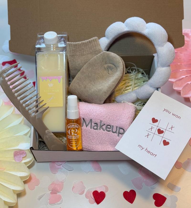 Treatment Geschenkbox Freundin Frau Wellness Beauty Liebe Spa Geschenkset Sol De Janeiro Valentinstagskarte Giftbox Entspannen Girlfriend von Etsy - MellowsBoxDE