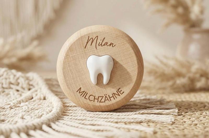 Milchzahndose Personalisiert Name | Holz Buche Zahndose Mit Acryl-Zahn Geschenk Einschulung Schultüte Wackelzahndose Milchzahndose Personalisiert Name | Holz Buche Zahndose Mit Acryl-Zahn Geschenk Einschulung Schultüte Wackelzahndose von Etsy - MemoryMadeShop