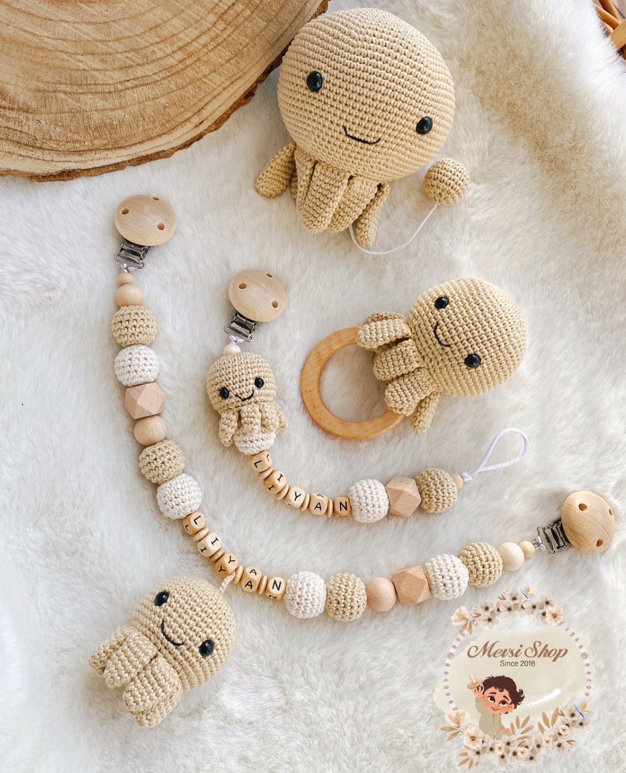 Schnullerkette Kinderwagenkette Rassel Spieluhr Octopus Modell Schnullerkette Kinderwagenkette Rassel Spieluhr Octopus Modell von Etsy - MevSi