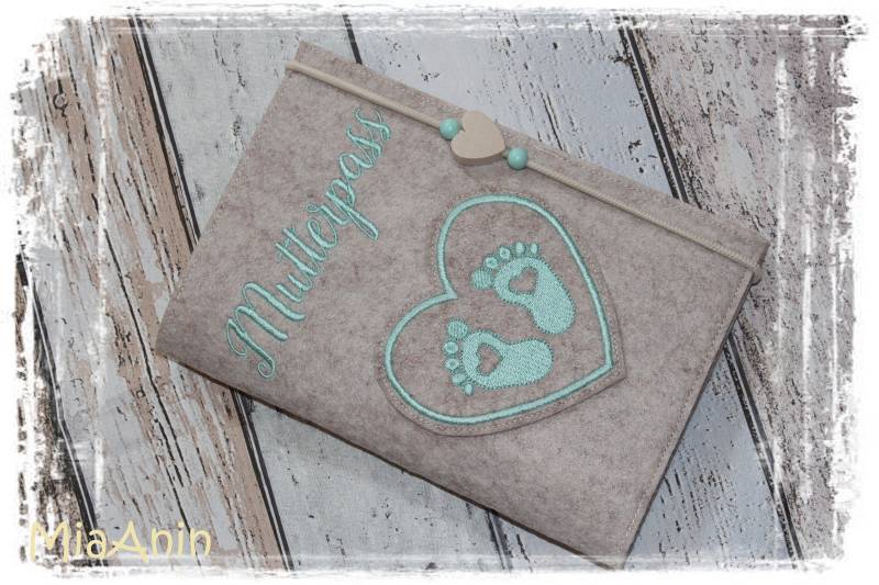 Mutterpasshüllemutterpassherzbabyfüßchenfüßchenmamaschwangermintpersonalisierbar von Etsy - MiaAnin