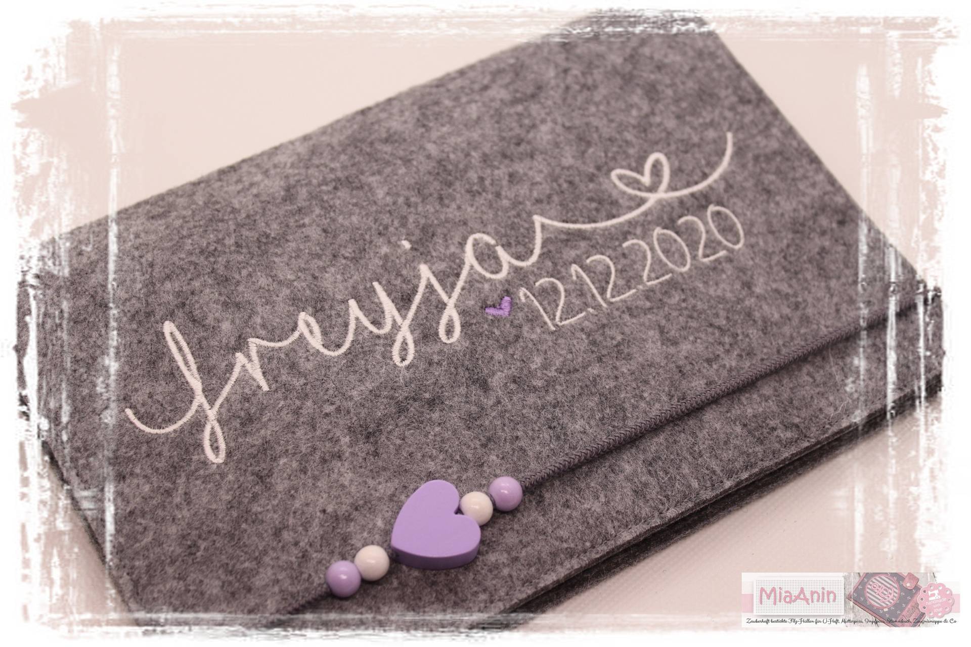 U-Heft Hülle Filz Herz Junge Mädchen Personalisiert Herz Flieder Bestickt von Etsy - MiaAnin