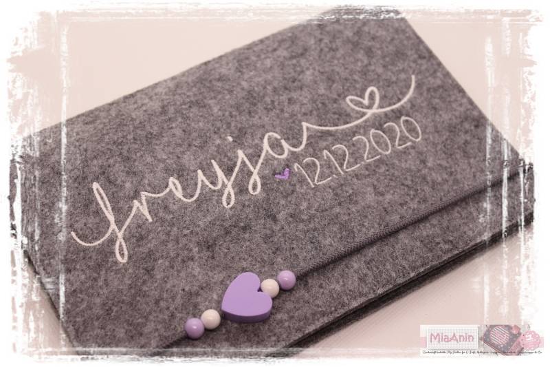 U-Heft Hülle Filz Herz Junge Mädchen Personalisiert Herz Flieder Bestickt U-Heft Hülle Filz Herz Junge Mädchen Personalisiert Herz Flieder Bestickt von Etsy - MiaAnin