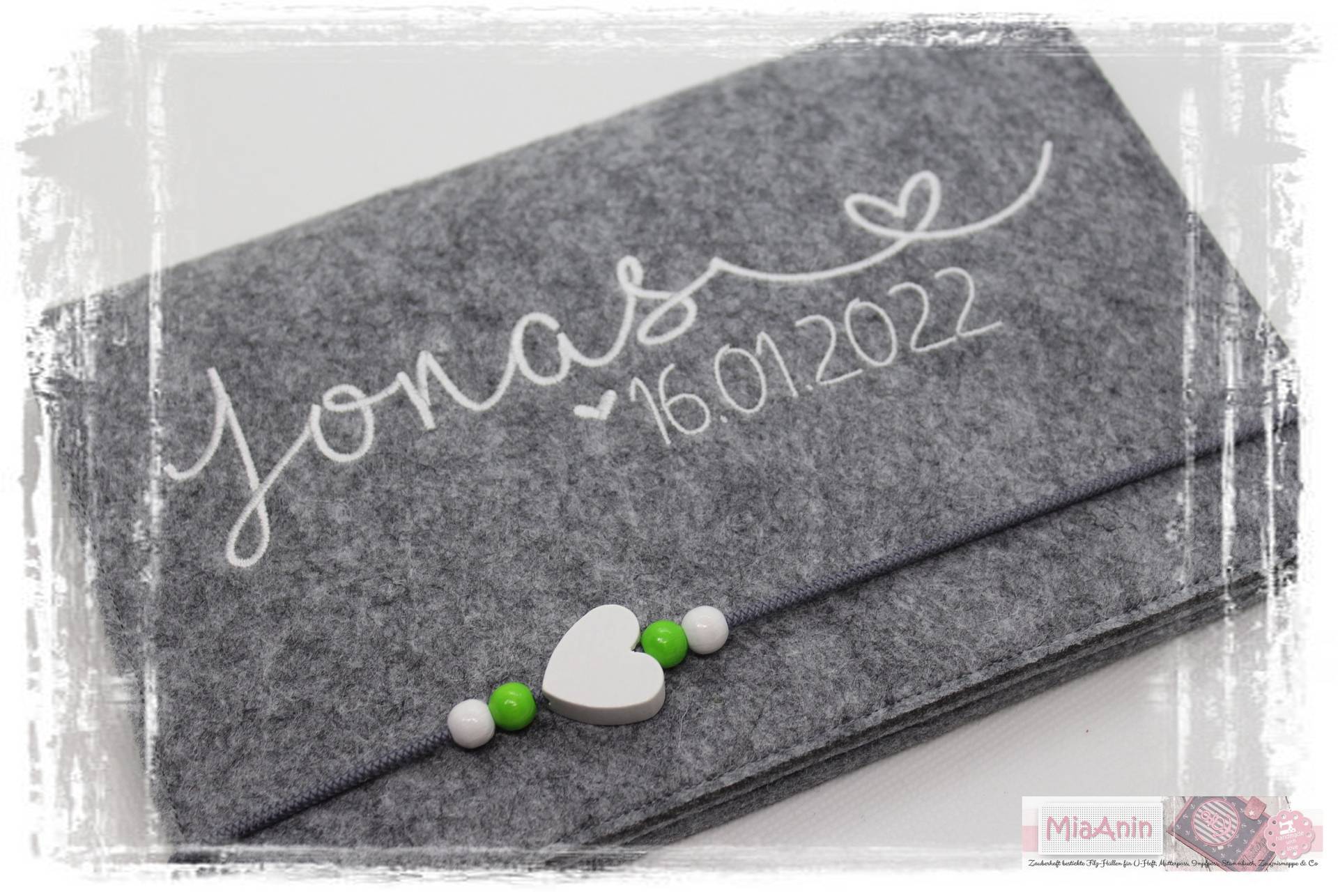 U-Heft Hülle Filz Herz Junge Mädchen Personalisiert Herz Grün Bestickt Apfelgrün Baby Mama U-Heft Hülle Filz Herz Junge Mädchen Personalisiert Herz Grün Bestickt Apfelgrün Baby Mama von Etsy - MiaAnin