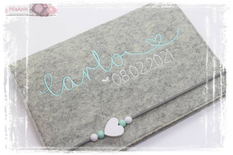 U-Heft Hülle Filz Herz Junge Mädchen Personalisiert Herz Mint Weiß Bestickt Geburts Geschenk Impfpass New U-Heft Hülle Filz Herz Junge Mädchen Personalisiert Herz Mint Weiß Bestickt Geburts Geschenk Impfpass New von Etsy - MiaAnin