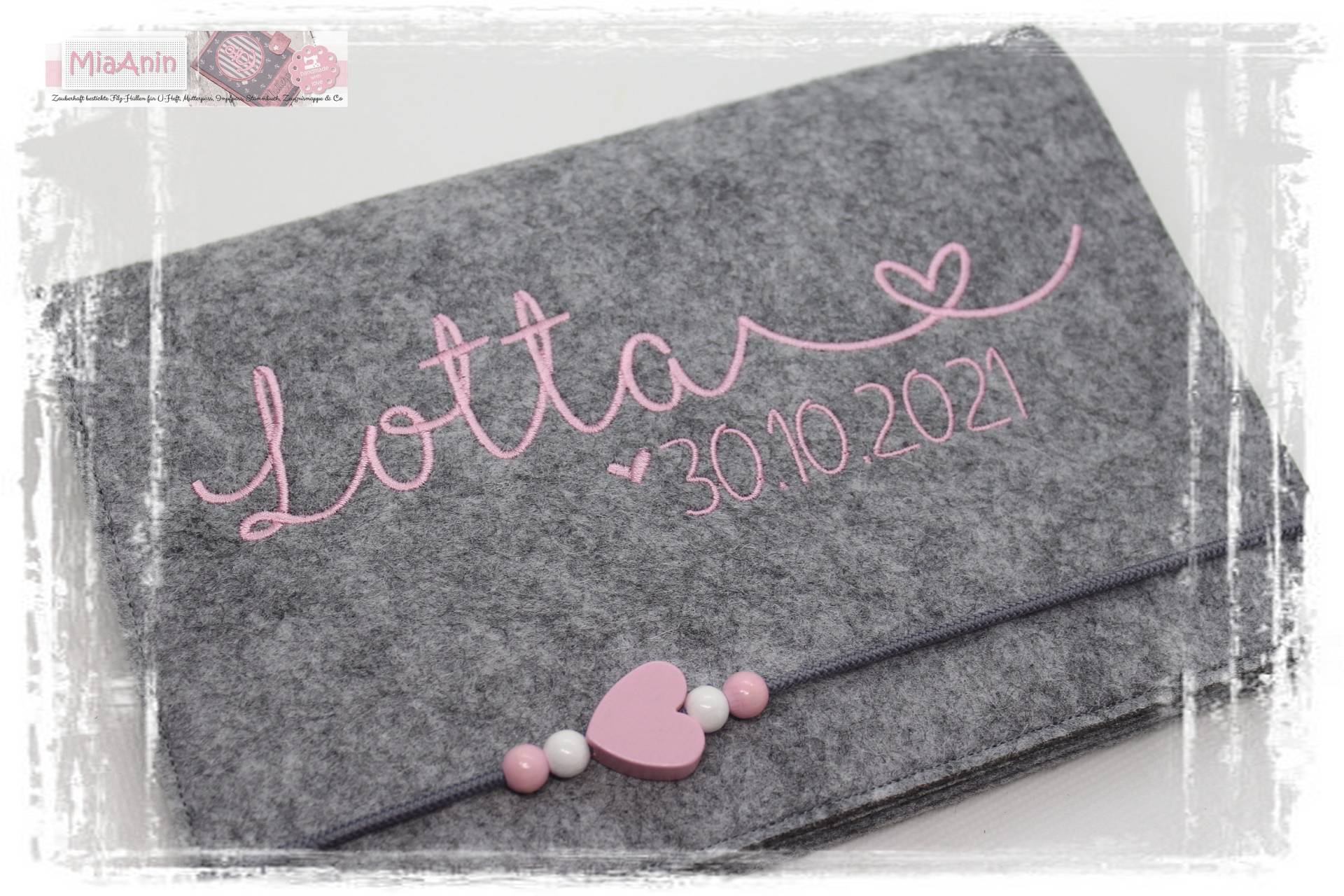 U-Heft Hülle Filz Herz Junge Mädchen Personalisiert Herzbesticktrosa Baby von Etsy - MiaAnin