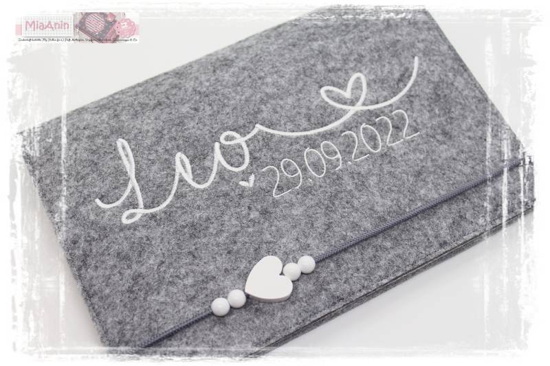 U-Heft Hülle Filz Herz Junge Mädchen Personalisiert Herzweiß Bestickt Impfpass Geburt Geschenk U-Heft Hülle Filz Herz Junge Mädchen Personalisiert Herzweiß Bestickt Impfpass Geburt Geschenk von Etsy - MiaAnin