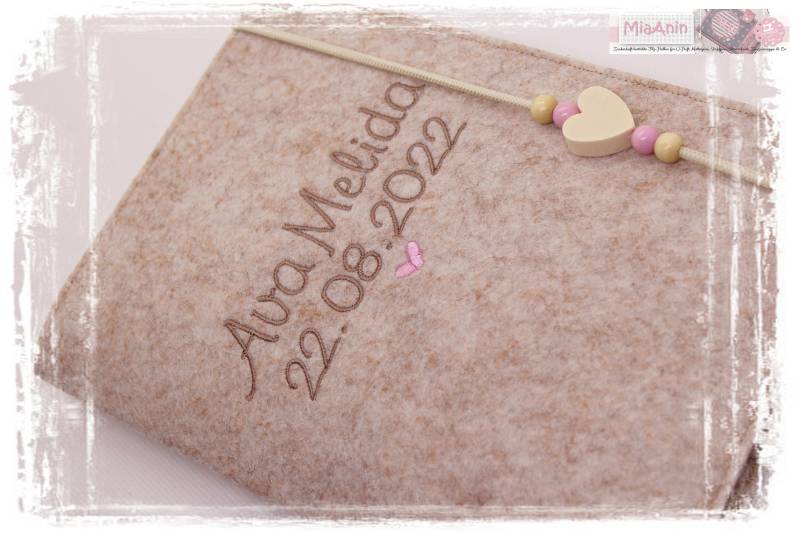 U-Heft Hülle Filz Herz Mädchen Personalisiert Herz Beige Rosa Bestickt Impfpassfach U-Heft Hülle Filz Herz Mädchen Personalisiert Herz Beige Rosa Bestickt Impfpassfach von Etsy - MiaAnin