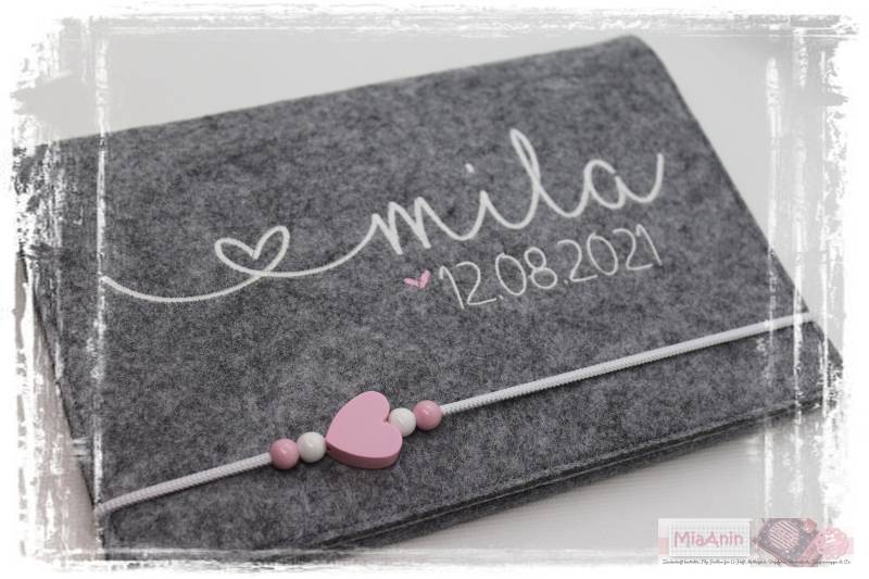 U-Heft Hülle Filz Herz Mädchen Personalisiert Herz Grau Rosa Bestickt Impfpassfach U-Heft Hülle Filz Herz Mädchen Personalisiert Herz Grau Rosa Bestickt Impfpassfach von Etsy - MiaAnin
