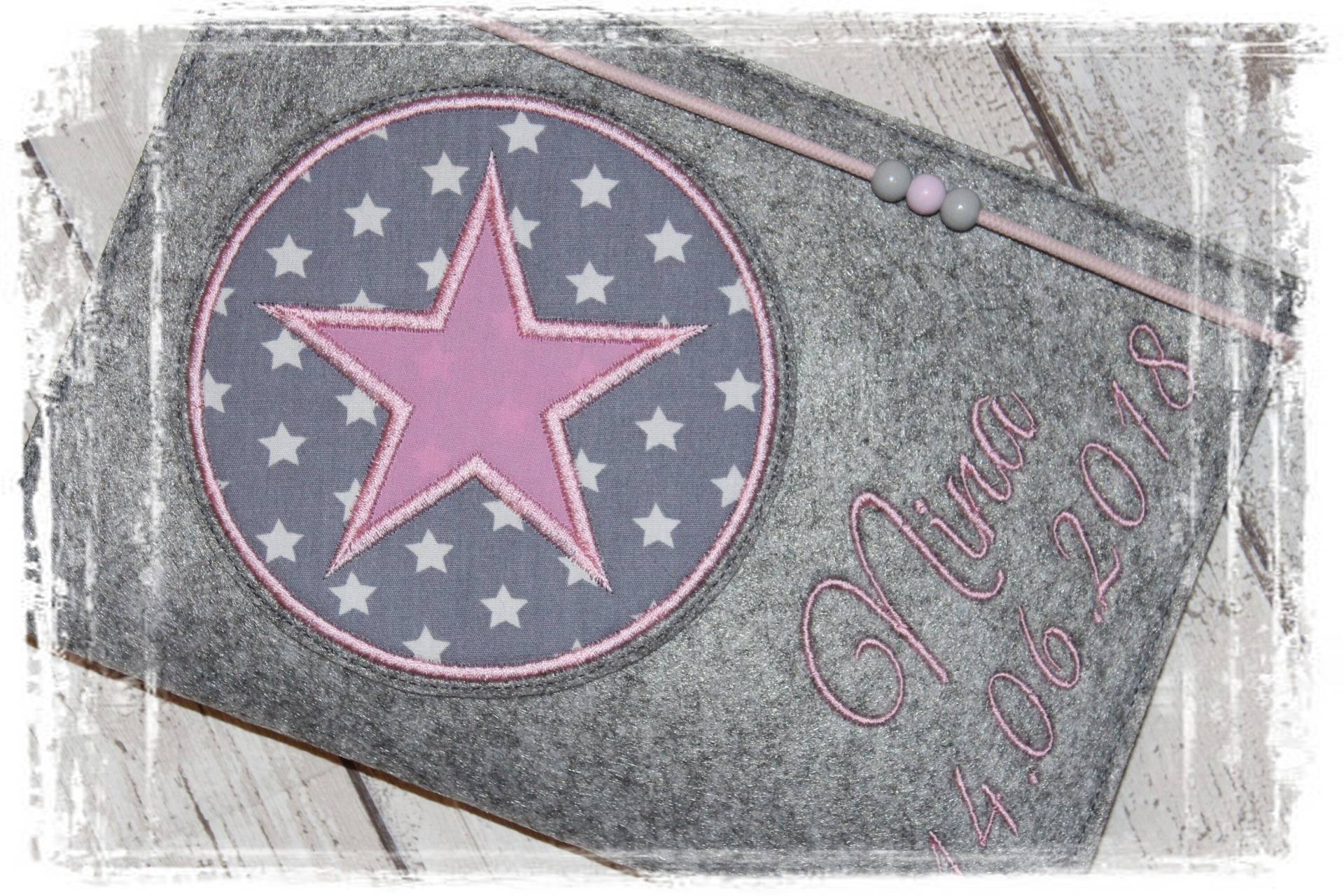 U-Heft Hülle Sternfilzrosamädchenpersonalisiertname U-Heft Hülle Sternfilzrosamädchenpersonalisiertname von Etsy - MiaAnin