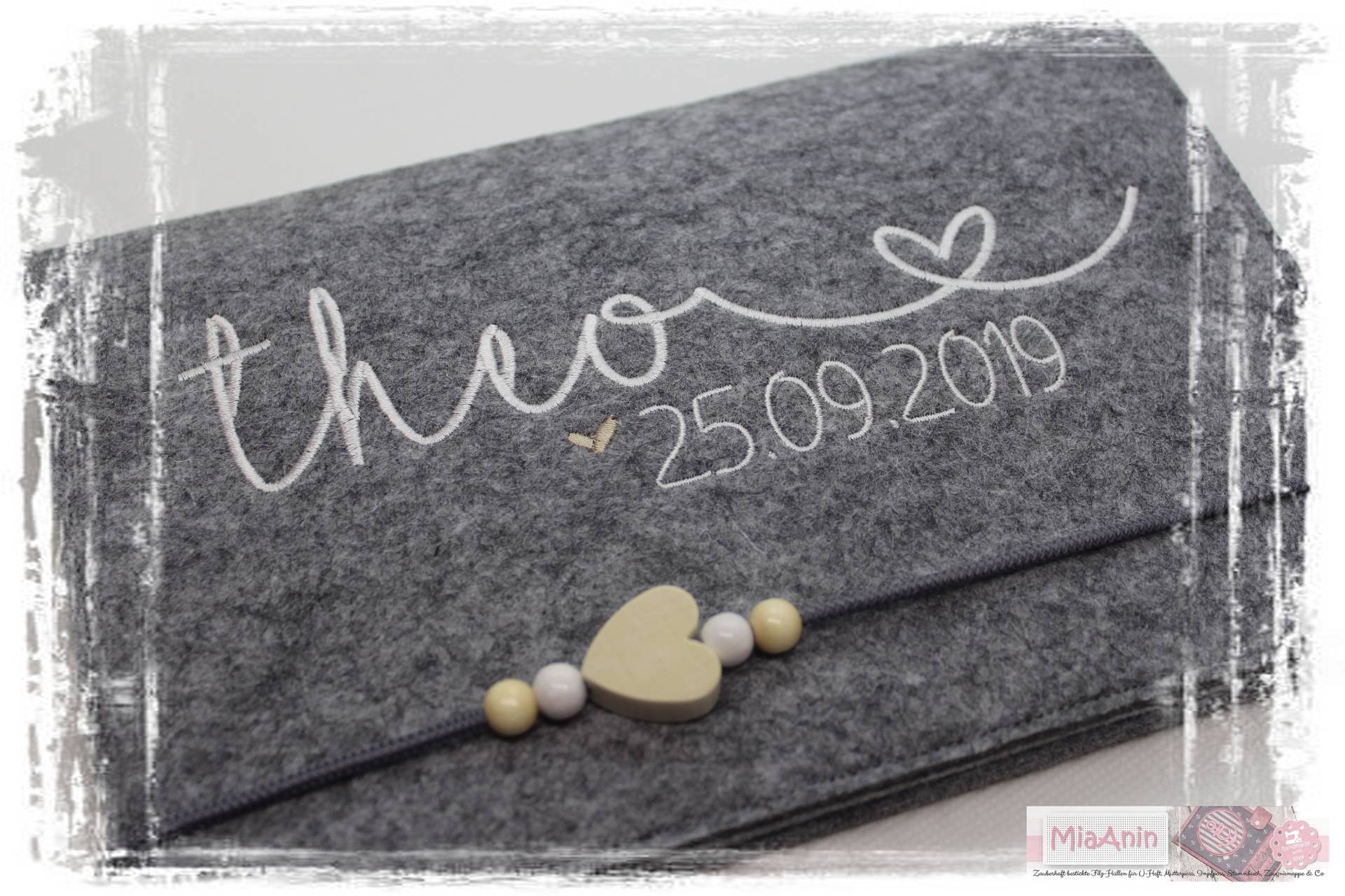 U-Heft Hüllefilzherzjungemädchenpersonalisiertherznaturbestickt von Etsy - MiaAnin