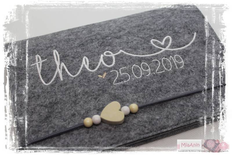 U-Heft Hüllefilzherzjungemädchenpersonalisiertherznaturbestickt U-Heft Hüllefilzherzjungemädchenpersonalisiertherznaturbestickt von Etsy - MiaAnin