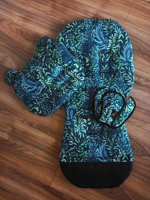 Sitzauflage Für Kinderwagen | Alle Modelle Mit Einem Wasserdichten Teil Unter Den Beinen Des Kindes Bindfaden von Etsy - MiliDream