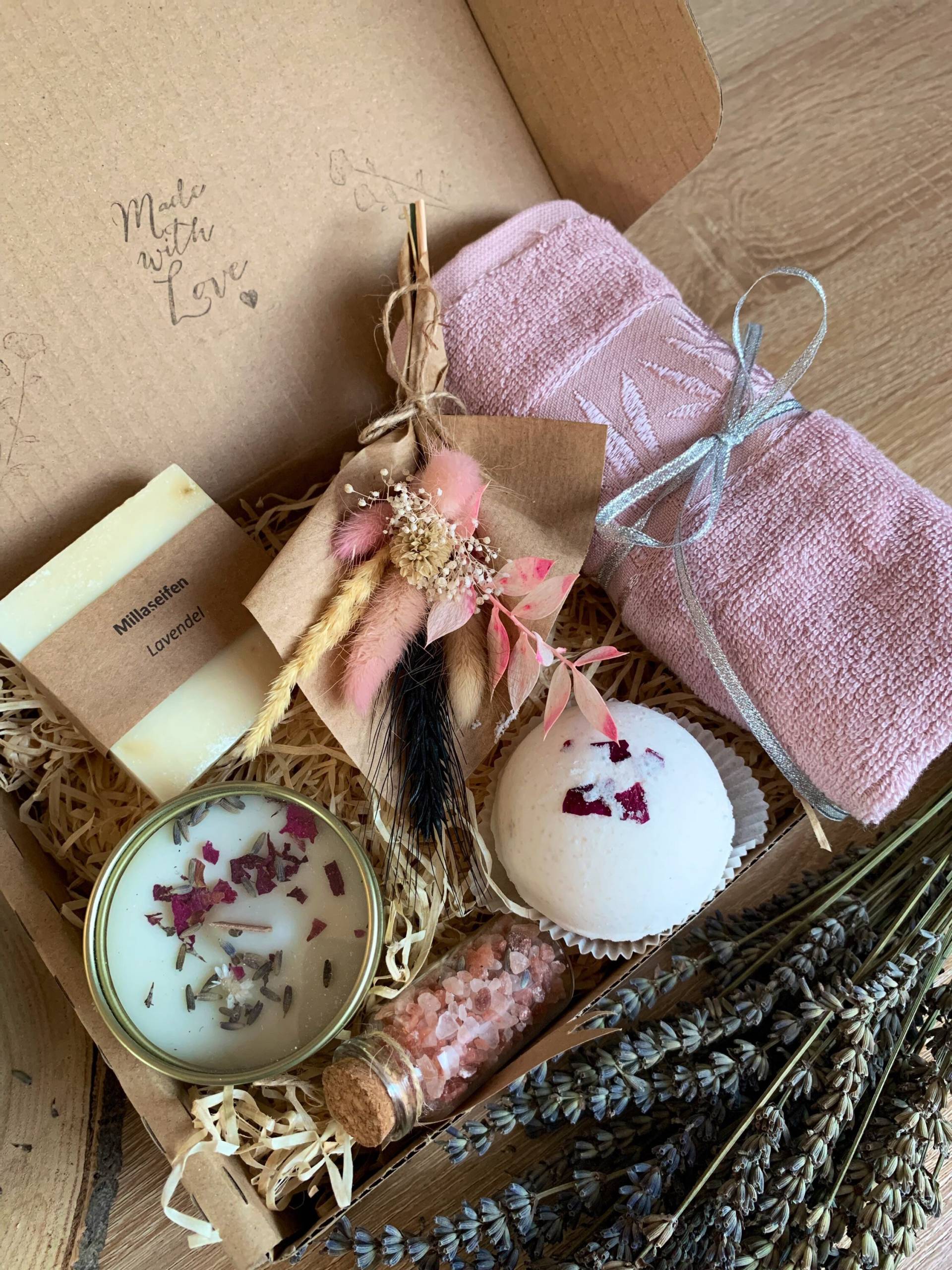 Milla Wohlfühlset Mit Lavendelduft Handgemachte Lavendelseife Kastilien Seife Milla Wohlfühlset Mit Lavendelduft Handgemachte Lavendelseife Kastilien Seife von Etsy - Millaseifen