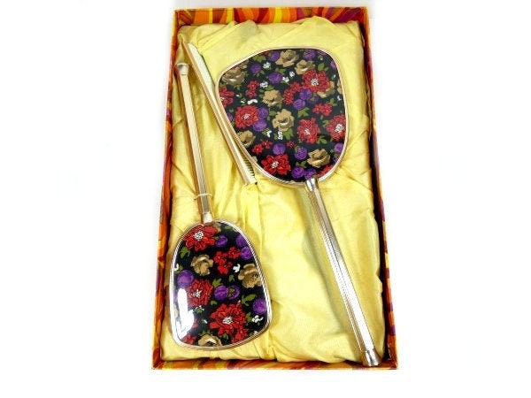 Vintage Eitelkeit Set Kit in Original Box Unbenutzt Spiegel Pinsel Retro Blume Stil Design von Etsy - MinasTreasureChest