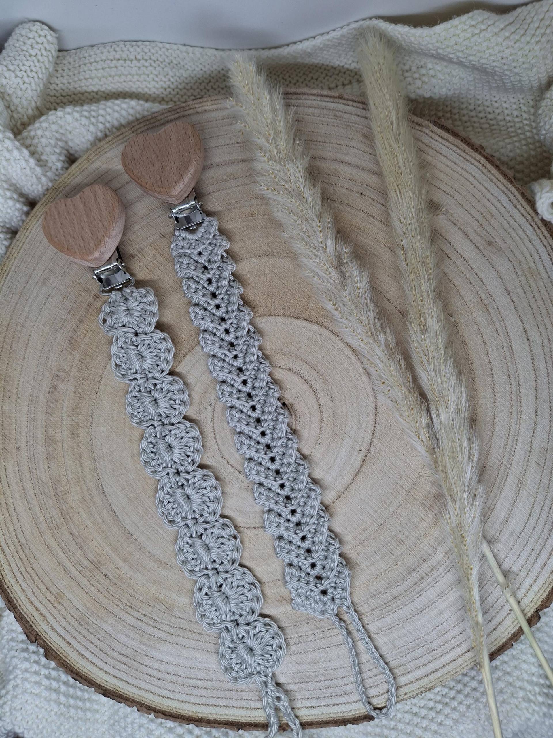 Gehäkelte Schnullerkette Gehäkelte Schnullerkette von Etsy - Minasmade
