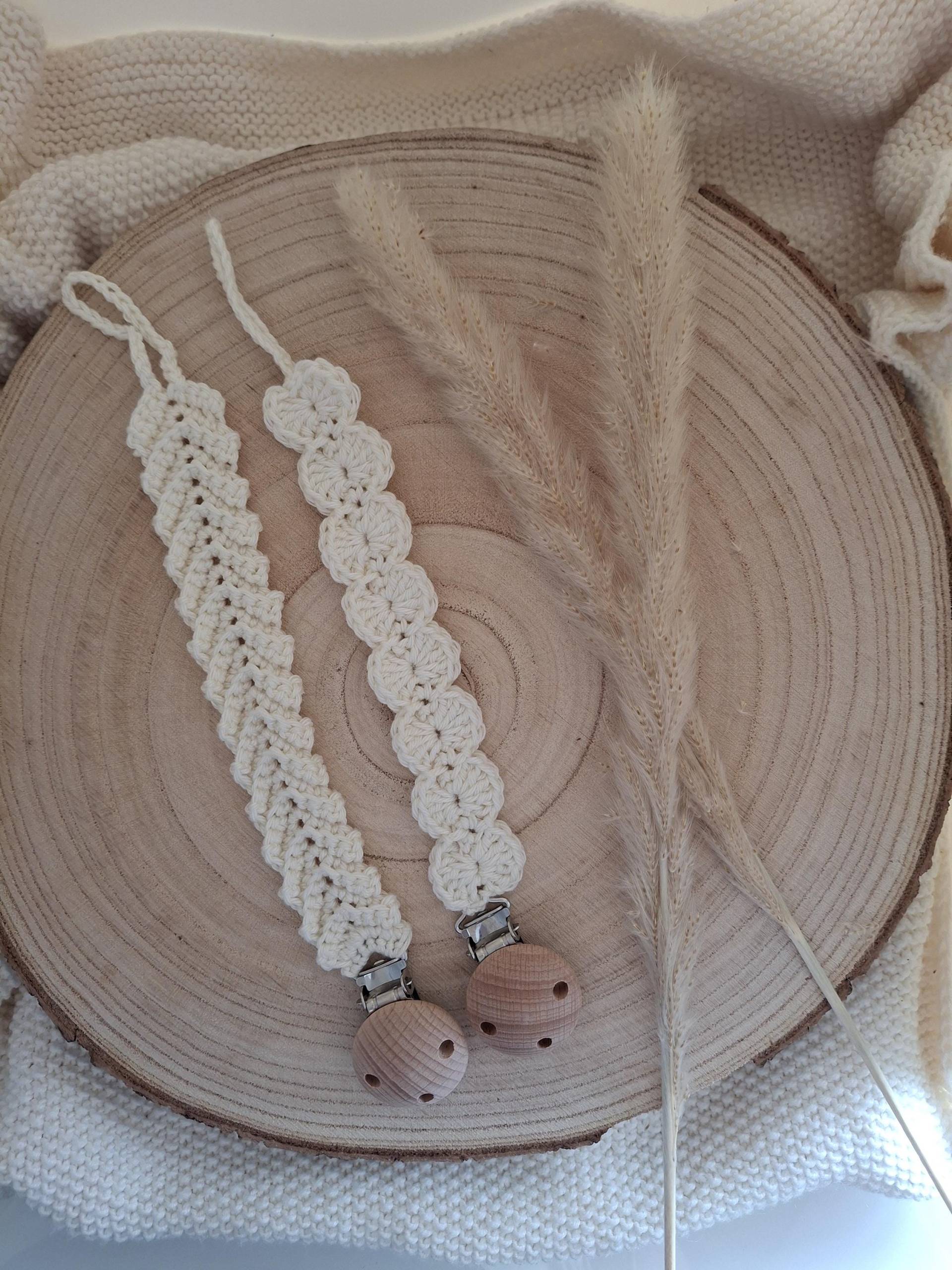 Gehäkelte Schnullerkette Gehäkelte Schnullerkette von Etsy - Minasmade
