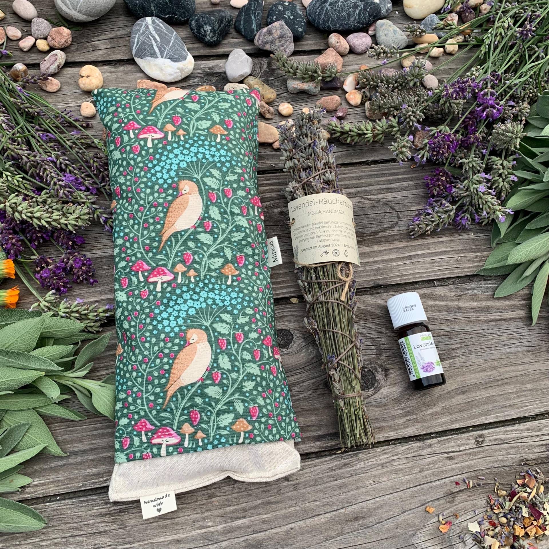 Geschenkbox Iv Lavendel Set - Lavendelkiesen Mit Traubenkerne Und Bio von Etsy - MinoaHandmade