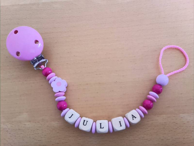 Schnullerkette in Rosa, Grün Oder Blau von Etsy - MiriamsGeschenke