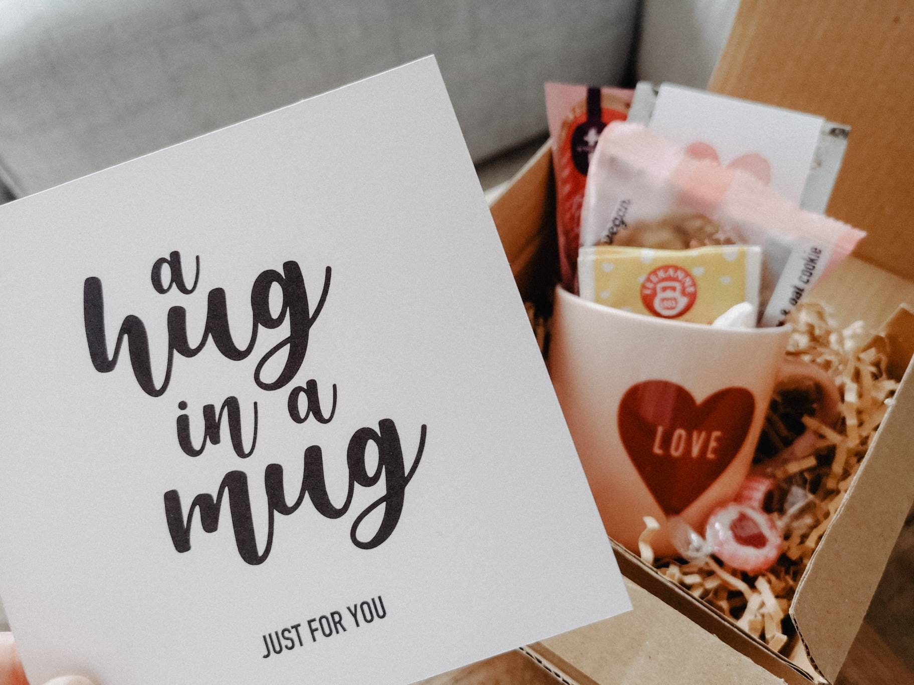 Hug in A Mug | Geschenk Der Tasse Für Einen Lieblingsmenschen Love Hug in A Mug | Geschenk Der Tasse Für Einen Lieblingsmenschen Love von Etsy - MissMinnelliDESIGN