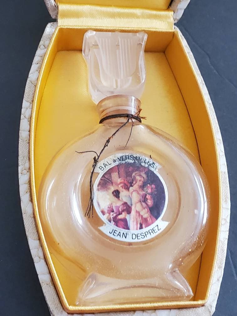 Vintage Jean Desprez Paris Parfum Flasche Mit Original Box Kein Nur Die Vintage Jean Desprez Paris Parfum Flasche Mit Original Box Kein Nur Die von Etsy - MjMirage