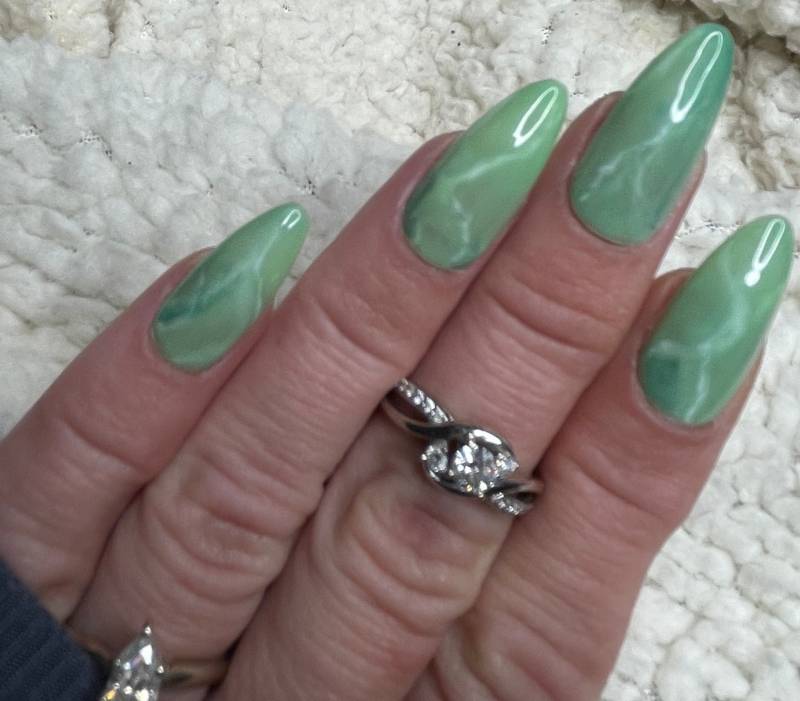 Jaded Stone Gel Press On Nägel von Etsy - MoDoubleDeckerDesign