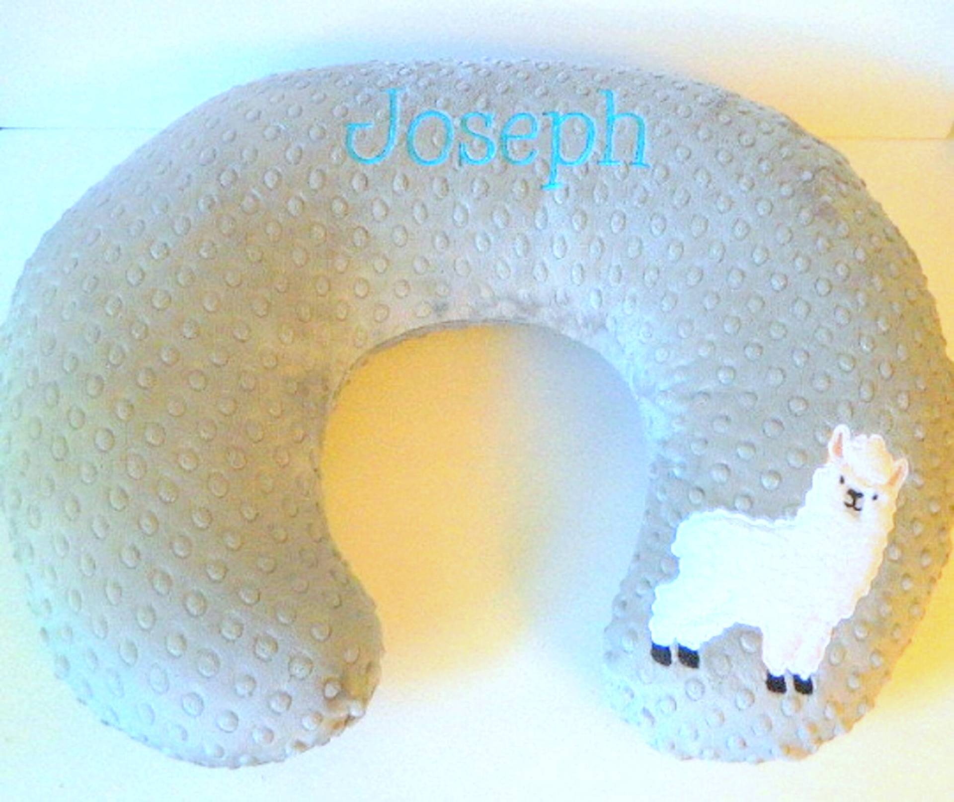 Personalisierter Minky Lama Stillkissenbezug Personalisierter Minky Lama Stillkissenbezug von Etsy - MoMaCreates