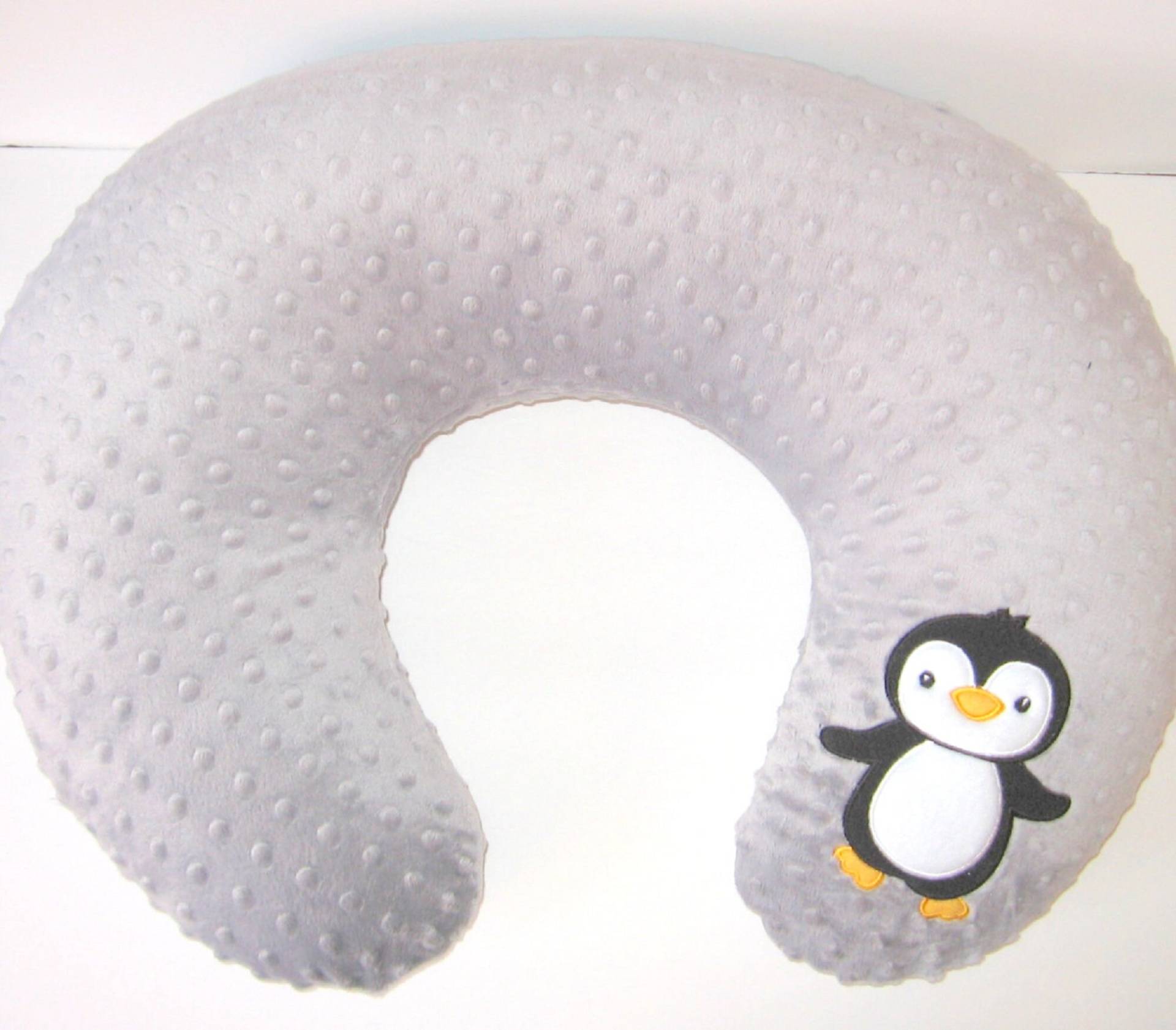 Pinguin Minky Stillkissen, Personalisiertes Babygeschenk von Etsy - MoMaCreates