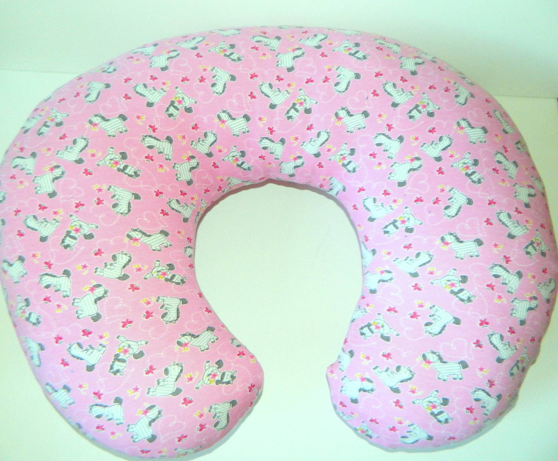 stillkissenbezug, Rosa Zebramuster Baumwollstoff Mädchen Bobby Cover, Versandfertig, Baby-Girl-Artikelbaby-Geschenk stillkissenbezug, Rosa Zebramuster Baumwollstoff Mädchen Bobby Cover, Versandfertig, Baby-Girl-Artikelbaby-Geschenk von Etsy - MoMaCreates