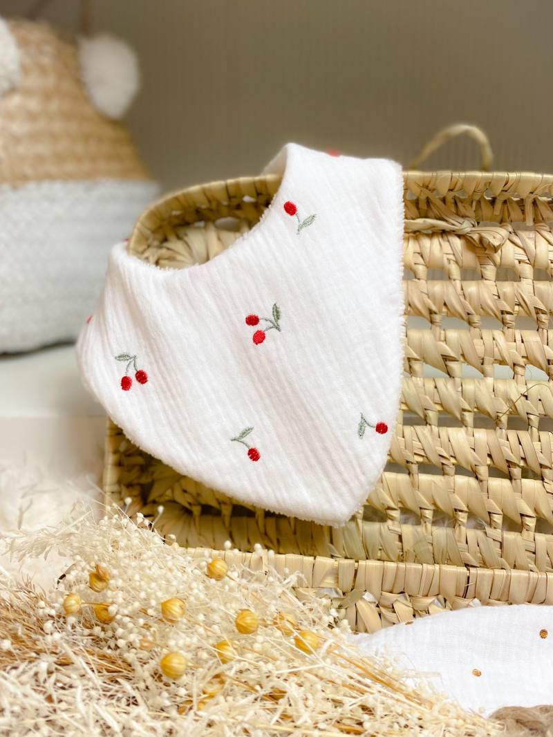 Kirsch-Bandana-Lätzchen von Etsy - Moejune