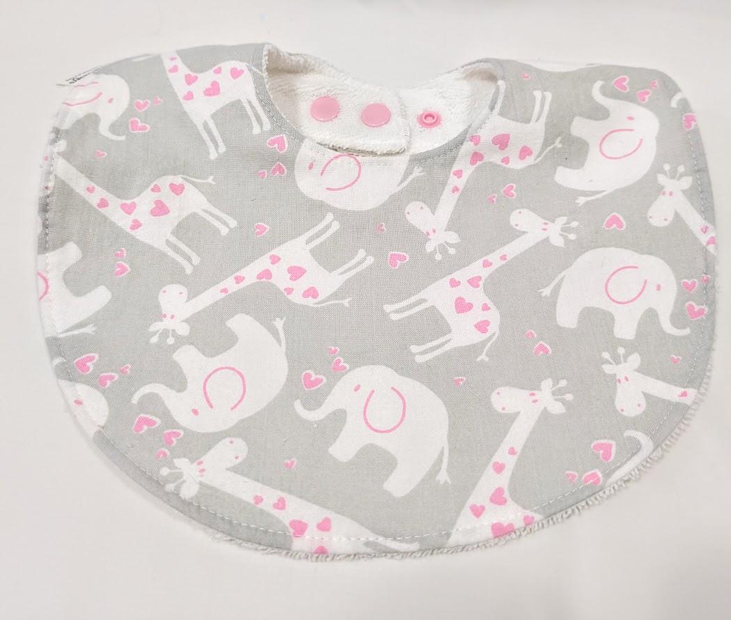 Baby Mädchen Lätzchen - Hübsche Kleine Dinge Bäume in Creme Baumwolllätzchen Mit Rosa Frotteerückseite Baby Mädchen Lätzchen - Hübsche Kleine Dinge Bäume in Creme Baumwolllätzchen Mit Rosa Frotteerückseite von Etsy - MomNMiaDesigns