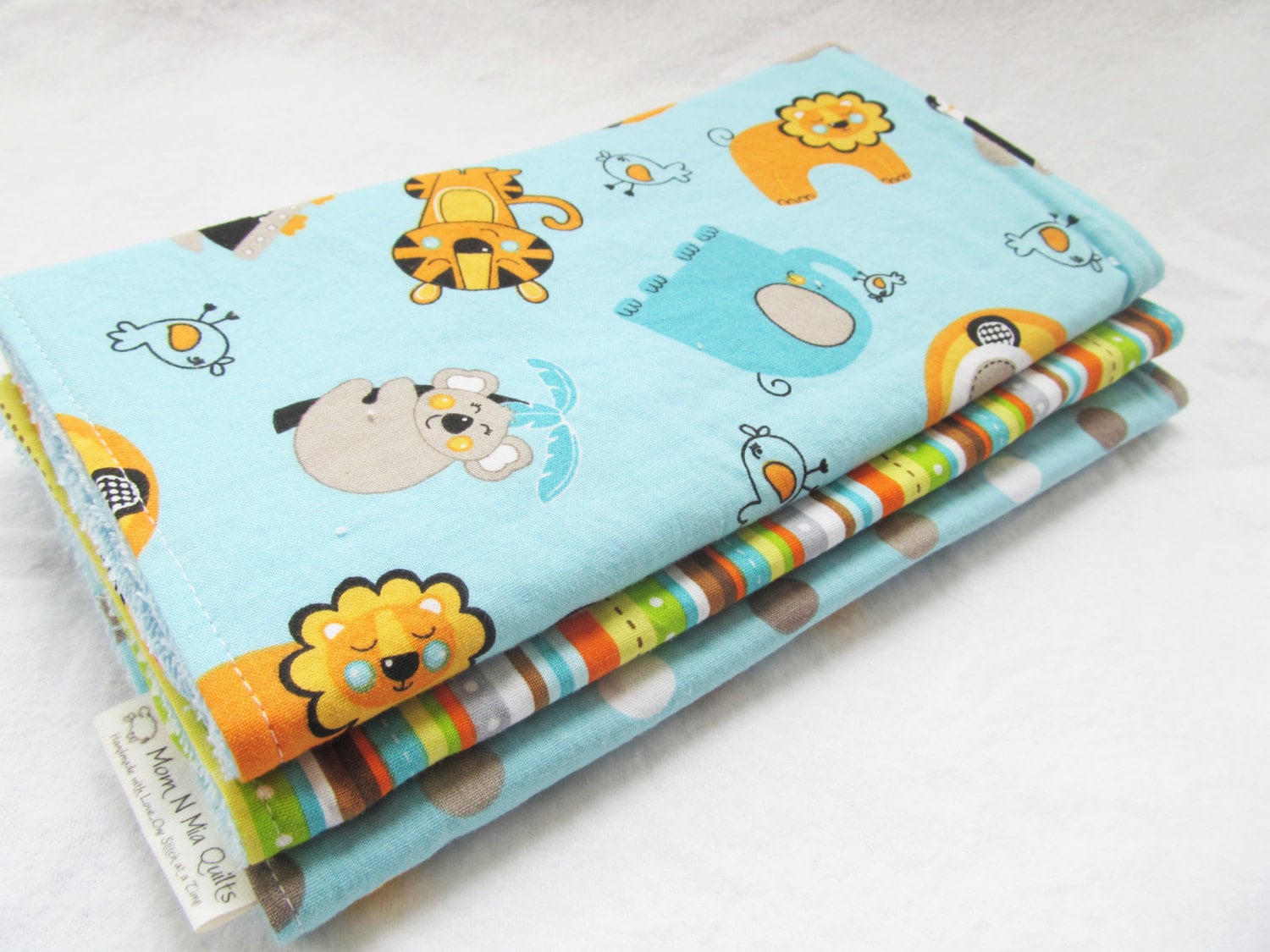 Baby Spucktuch Geschenkset Für Jungen Oder Mädchen - Safari Friends Neues Geschenk Set von Etsy - MomNMiaDesigns