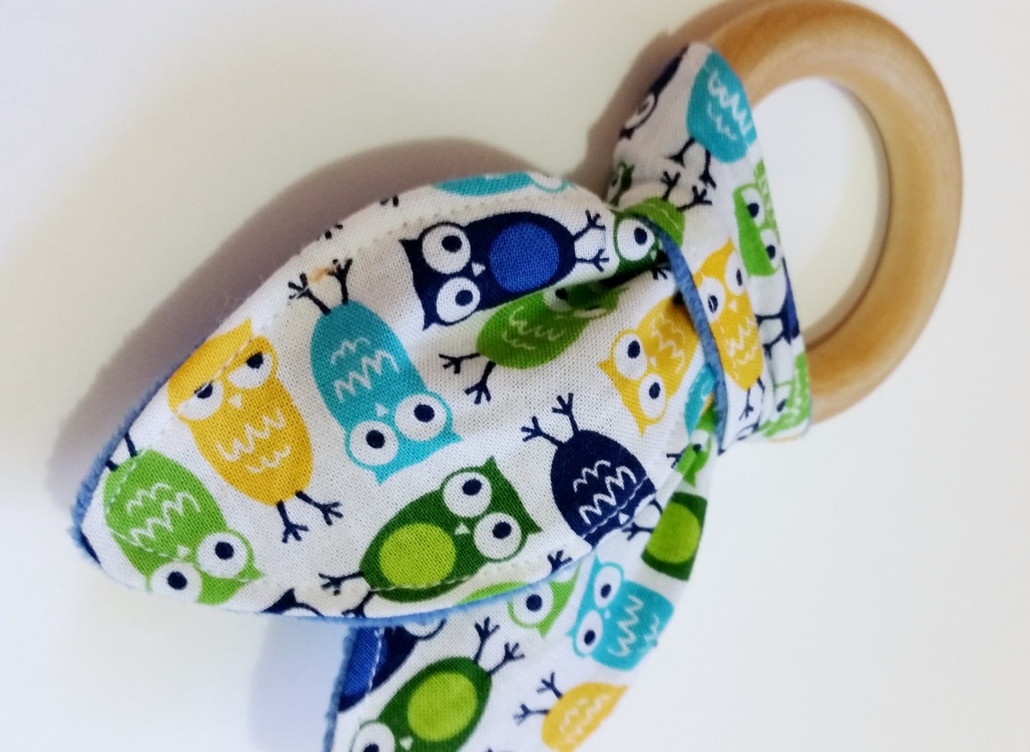 Natürlicher Beissring Aus Holz Mit Crinkle - Gelb Blau Aqua Grün Neues Baby Geschenk Neutrales & Stoff Natürlicher Beissring Aus Holz Mit Crinkle - Gelb Blau Aqua Grün Neues Baby Geschenk Neutrales & Stoff von Etsy - MomNMiaDesigns