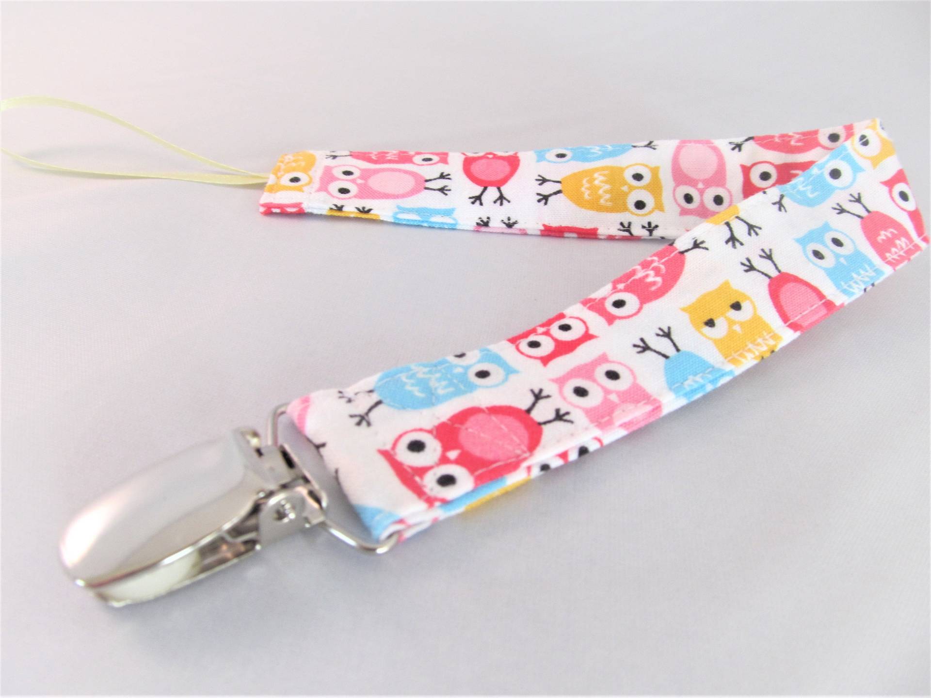 Universeller Stoff Schnuller- & Spielzeug-Clip - Mini Eulen in Rosa Aqua Gelb Schnuller-Clip, Spielzeug-Clip, Binky Clip, Babypartygeschenk von Etsy - MomNMiaDesigns