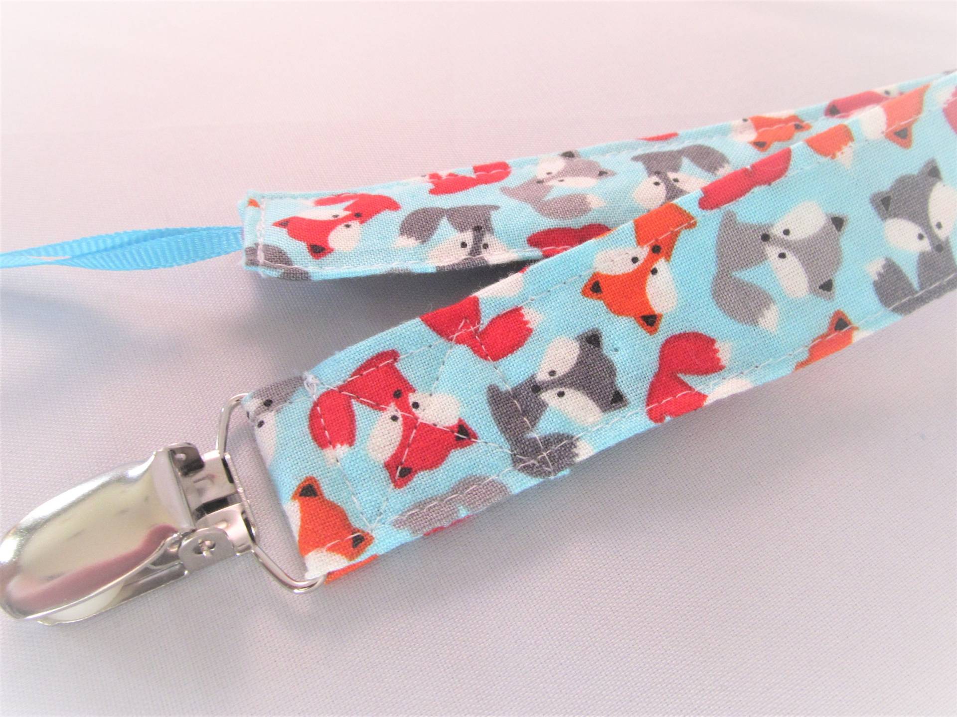 Universeller Stoff Schnullerclip, Baby-Schnullerclip Aus - Mini Fuchs Im Himmel Spielzeugclip, Binkyclip, Babypartygeschenk Universeller Stoff Schnullerclip, Baby-Schnullerclip Aus - Mini Fuchs Im Himmel Spielzeugclip, Binkyclip, Babypartygeschenk von Etsy - MomNMiaDesigns