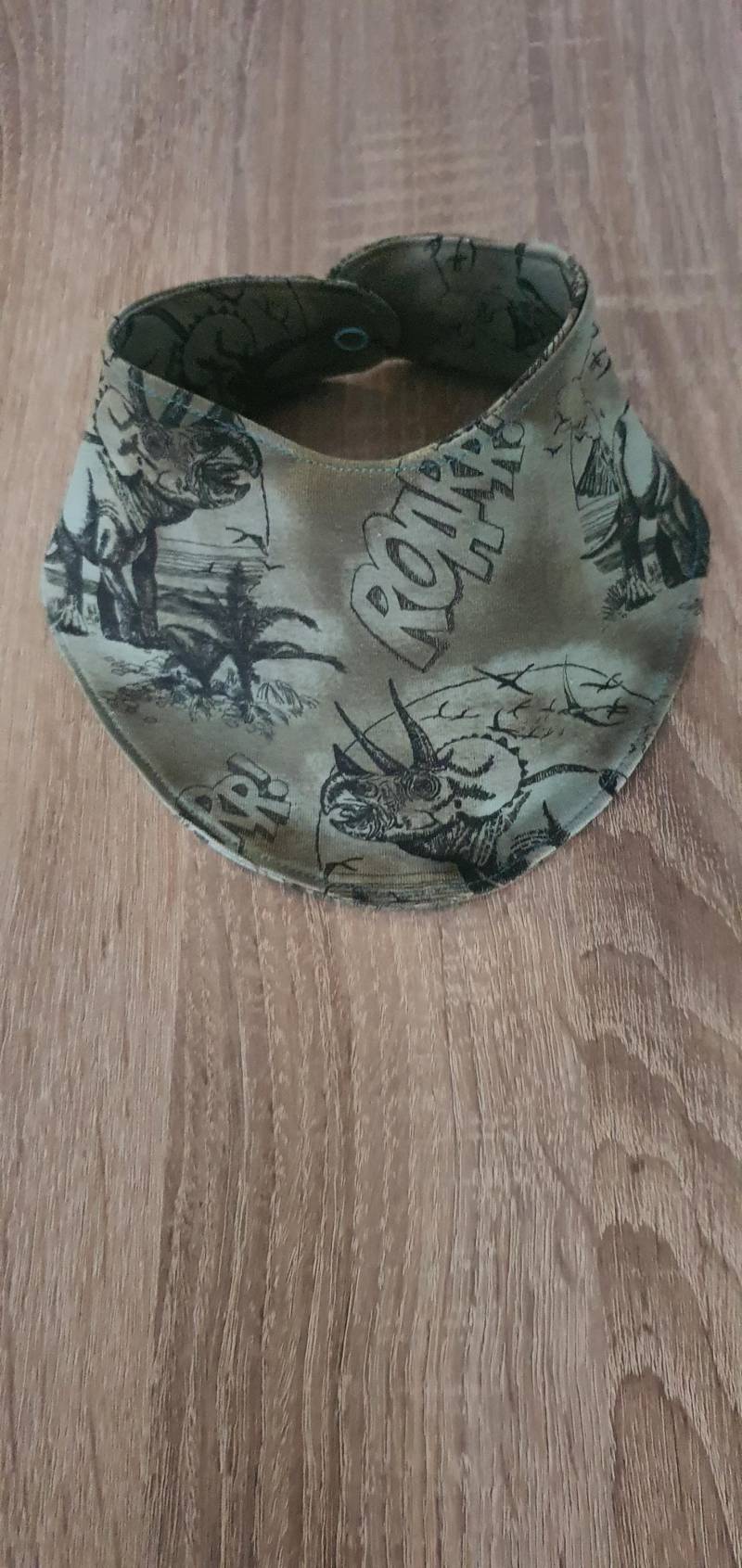 Halstuch Mit Dinomuster von Etsy - MommsMemories