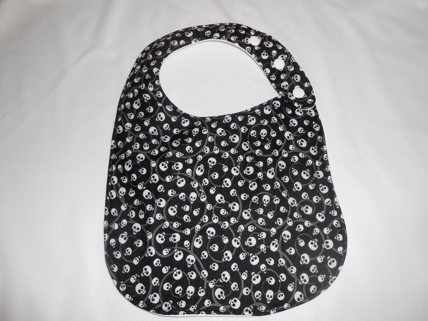 Schädel Bib Schädel Bib von Etsy - MommySoup