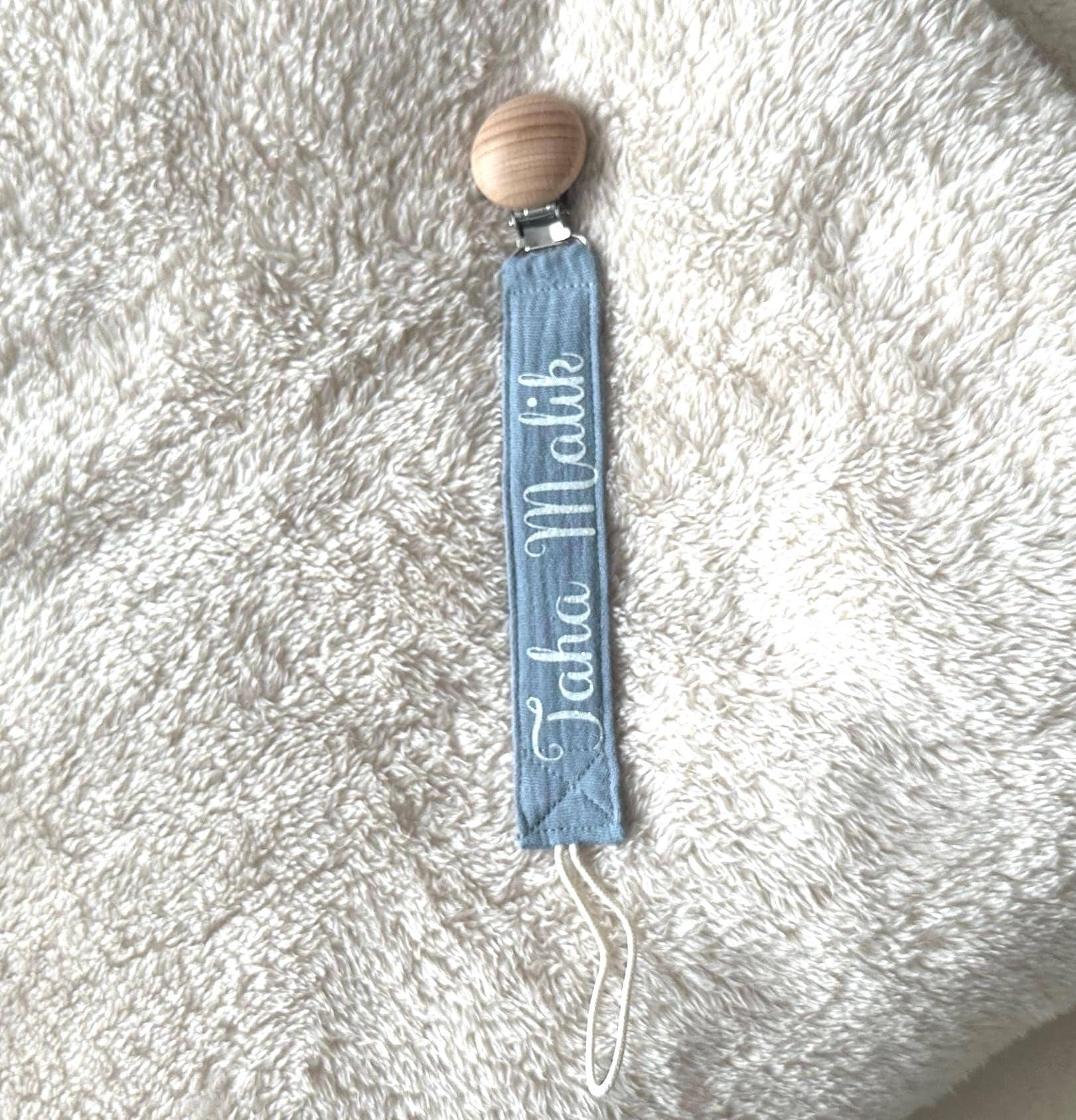 Personalisierte Schnullerkette Mit Namen - Clip & Stoff von Etsy - MondlichtAtelierShop