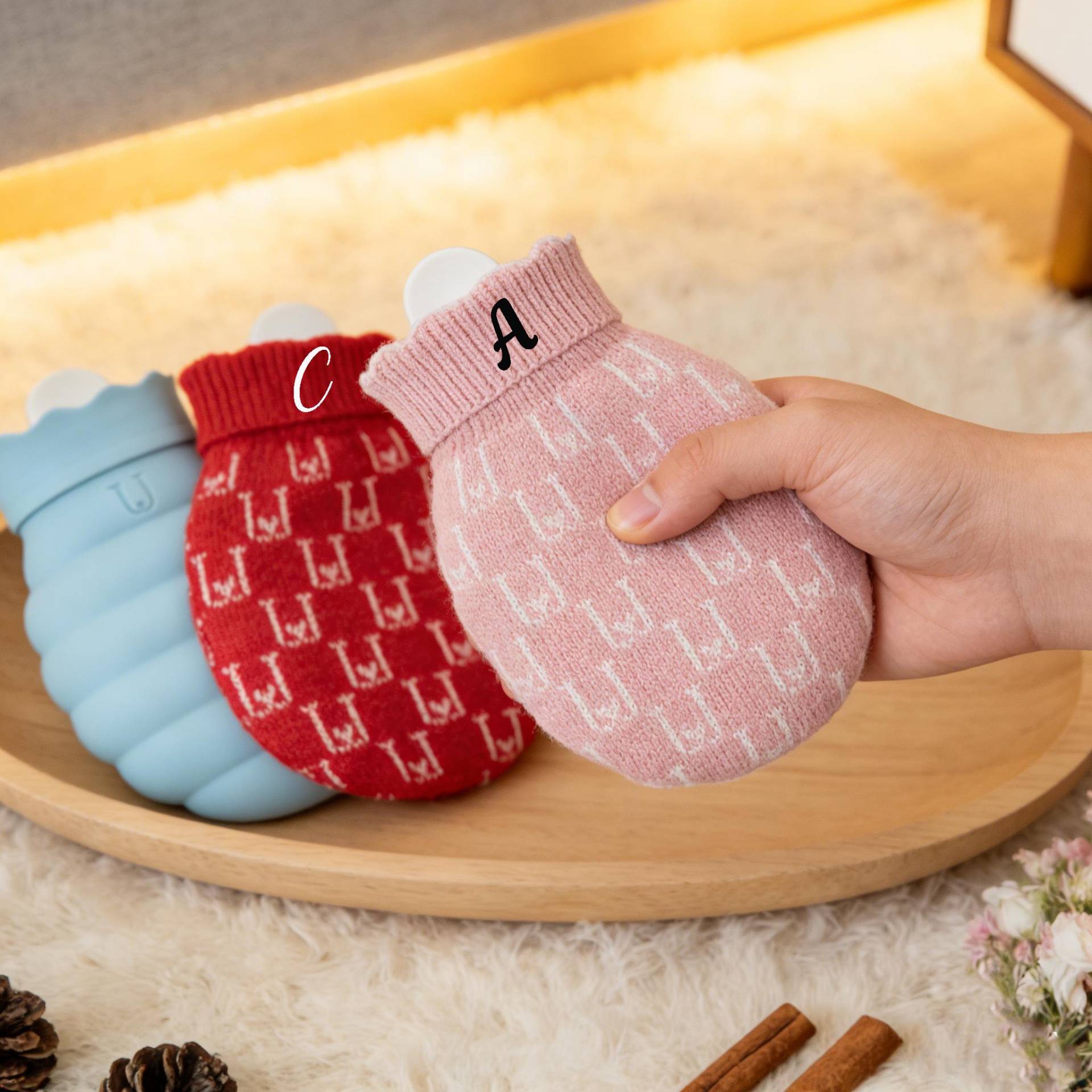 Personalized Reusable Silicone Hot Water Bottle, Pain Relief, Cozy Heat Pack, Winter Warmer, Tummy Ache, Stiff Neck, Relaxing Comfort von Etsy - Mondlichtfeder