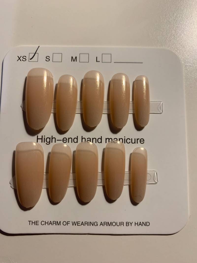 Affordable Wabi-Sabi Style Press-On Nails - Minimal Imperfection Art | Handmade Look At A Budget Price von Etsy - Mondpoesie