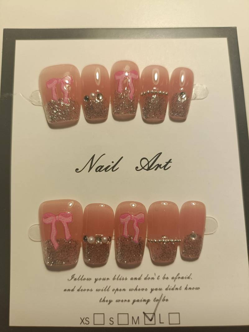Handmade Press-On Nails | Custom Reusable False Salon Quality Choose Shape & Length Daily, Bridal, Or Party Wear von Etsy - Mondpoesie