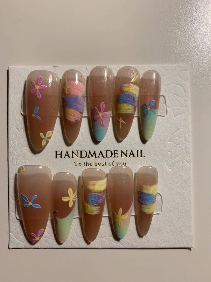 Romantic Oil Painting, Cat Eye Press-On Nails - Handmade Pastel Art With Shimmering Magnet Effect von Etsy - Mondpoesie