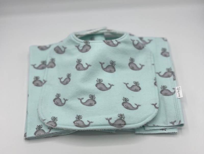 Lätzchen Und Spucktücher Set von Etsy - MoonGardenDesign
