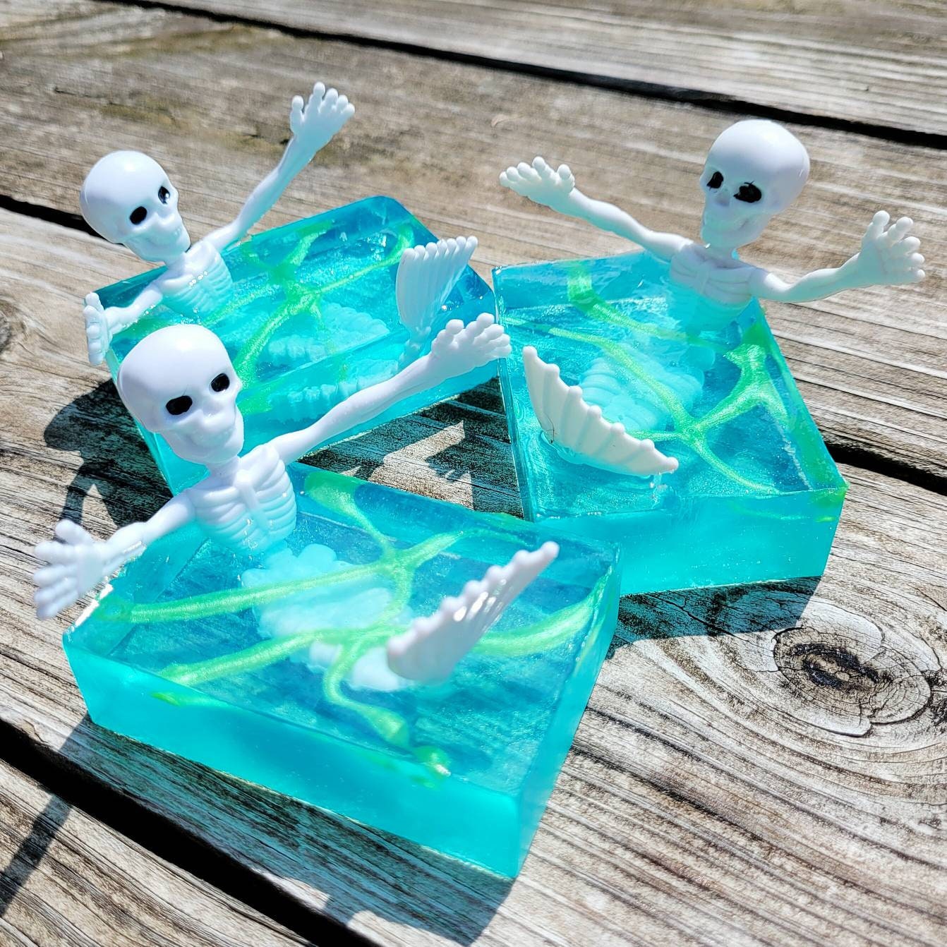 Skelett Meerjungfrau Spielzeugseife Skelett Meerjungfrau Spielzeugseife von Etsy - MoonShineSuds