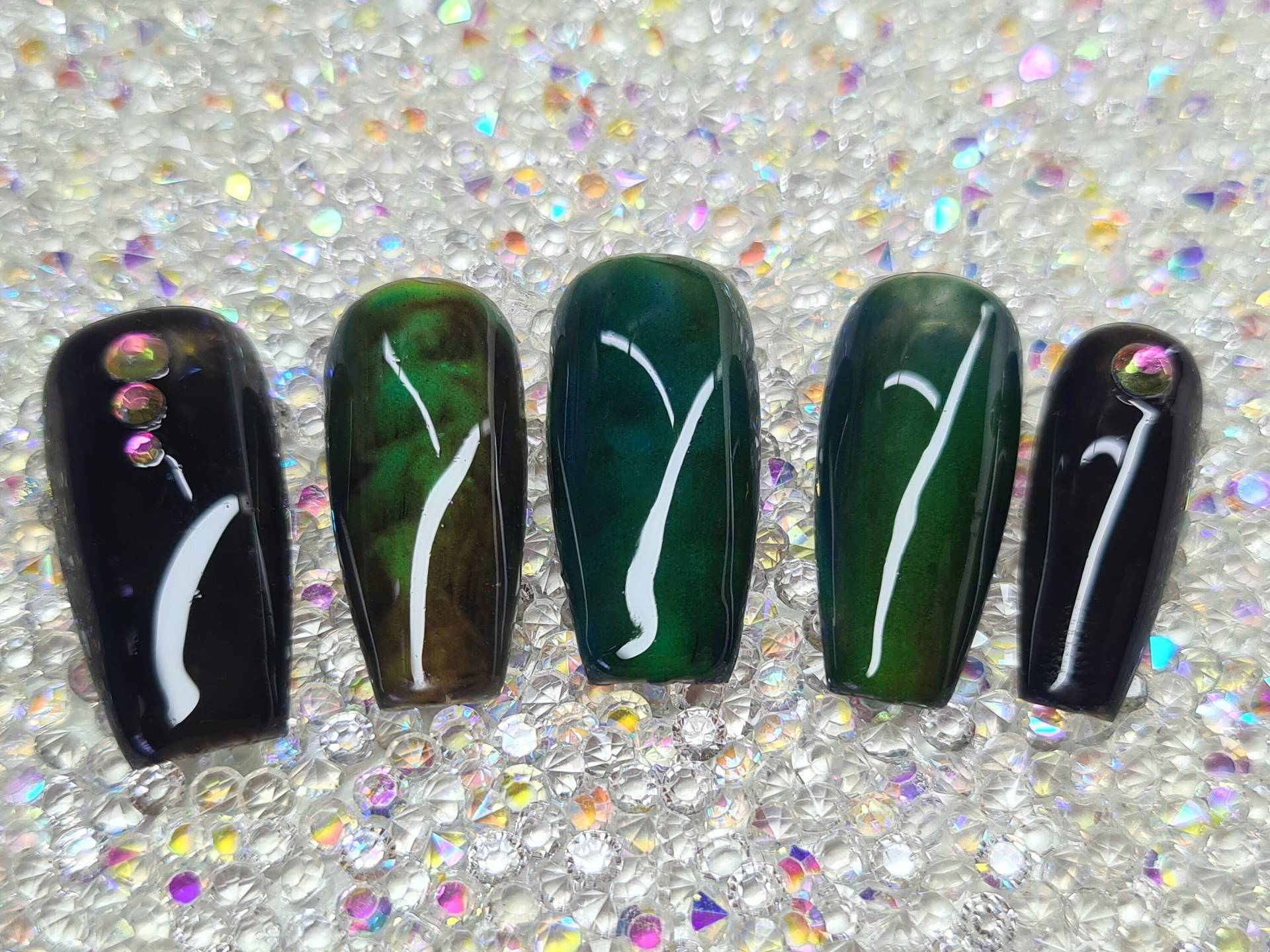 Press On Nails Magic - Stimmungsnails Press On Nails Magic - Stimmungsnails von Etsy - MrsSuNails