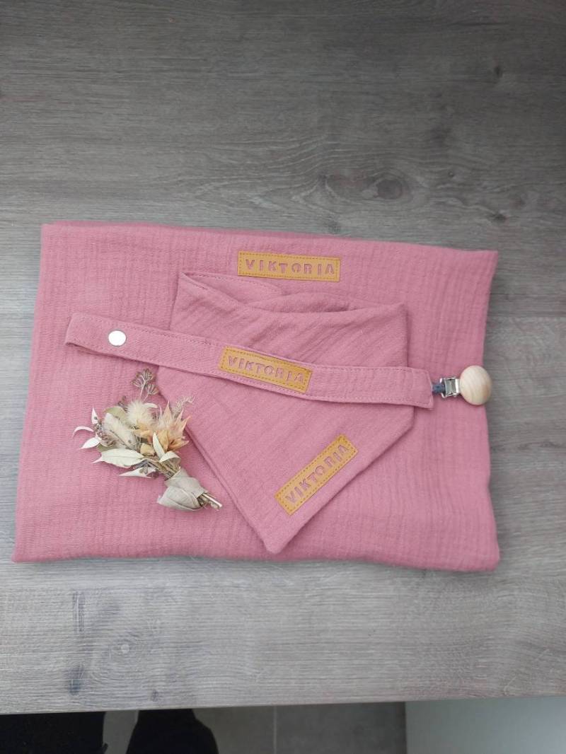 Set Aus Musselintuch, Schnullerband Und Sommerdecke, Personlisierbar, Geschenk Zur Geburt, Baby, Kleinkind von Etsy - Muckisstuff