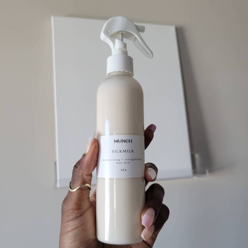 Seidemilch | Hydrat + Stärken Tägliches Locken-Auffrischungsspray 245G von Etsy - MunchCosmetics