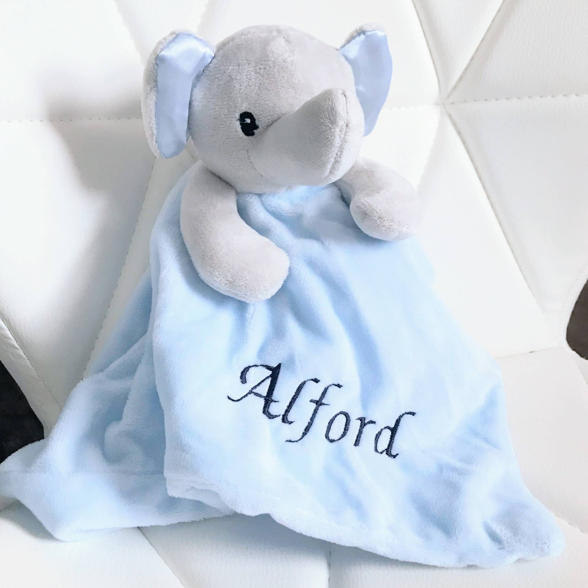 Personalisierte Blue Baby Elephant Tröster Individuell Gesticktes Kinderzimmer Geschenk von Etsy - MyBabyStoreLondon